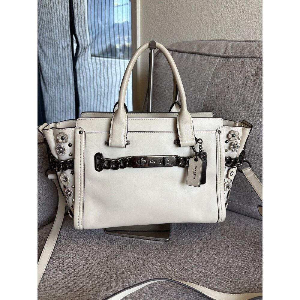 Coach 59091 Swagger 27 w/Willow Floral Leather Handbag/Crossbody Bag• off-white
